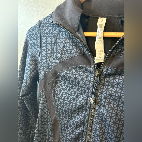 Lululemon Define Jacket Size 4 - Picture 4 of 9